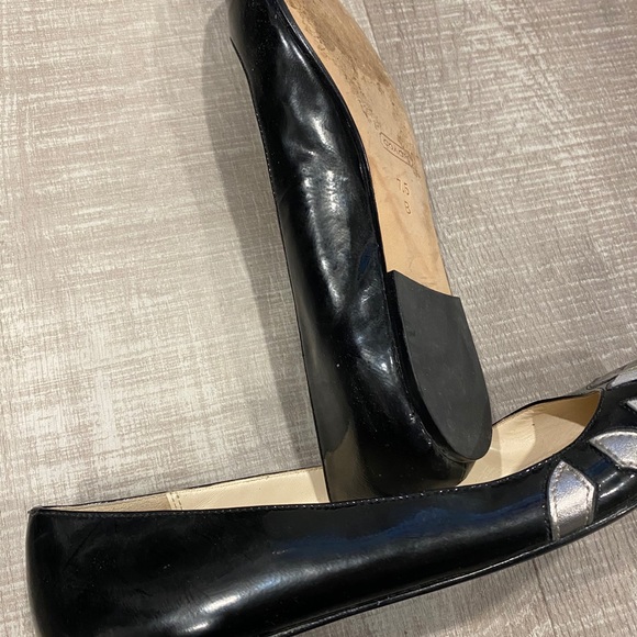 Coach Women’s leather flats - Picture 3 of 6